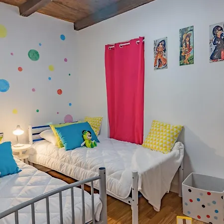 2 Bedroom Amazing In Dom wakacyjny *
