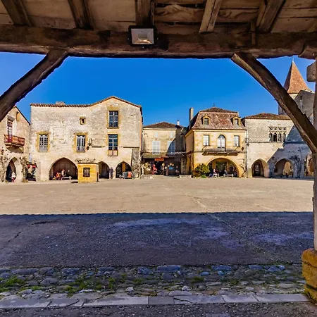 2 Bedroom Amazing In Dom wakacyjny Monpazier