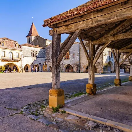 Dom wakacyjny 2 Bedroom Amazing In Monpazier